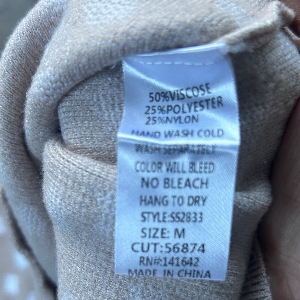 She + Sky Gray and Blue Polka Dot Sweater ! Medium - Picture 4 of 5